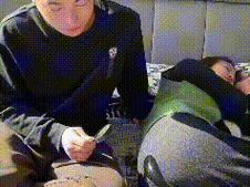 男女上下抽搐 GIF 动态图试看——一款为满足用户需求而精心制作的动态图